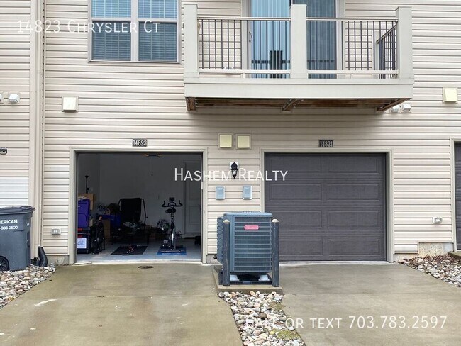 Building Photo - 14823 Chrysler Ct