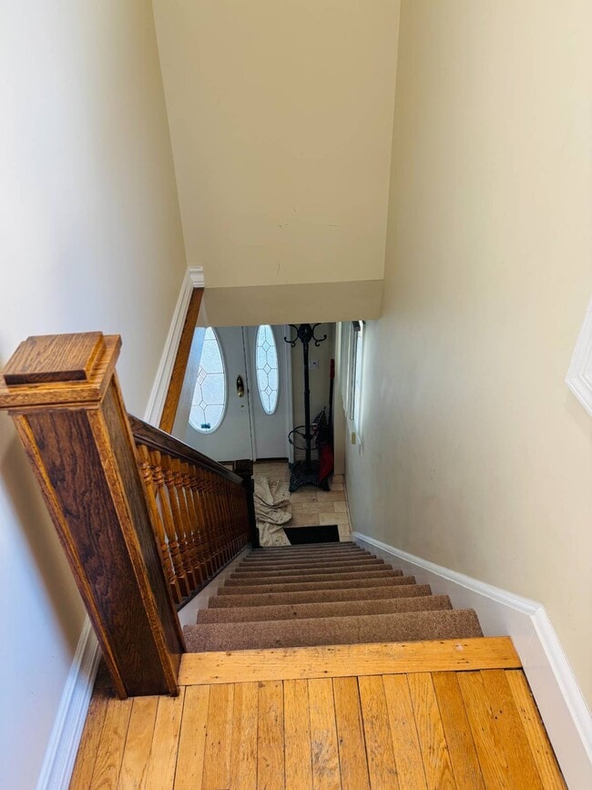 Building Photo - 6 3rd St