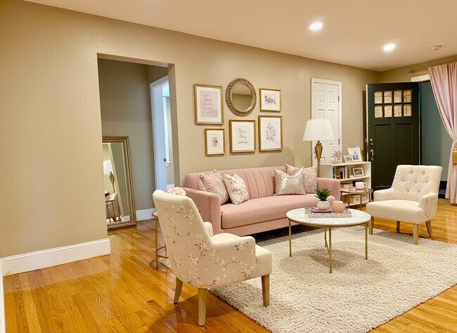 Building Photo - 76 Egmont St