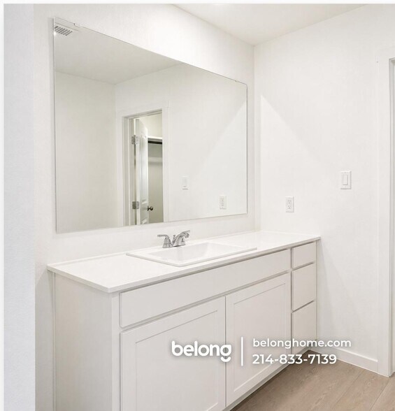 Building Photo - 3121 Campeiro Ave