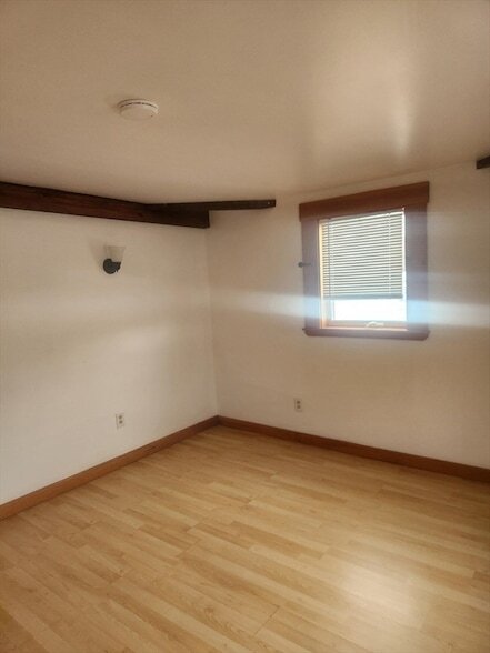 Building Photo - 92 Main St