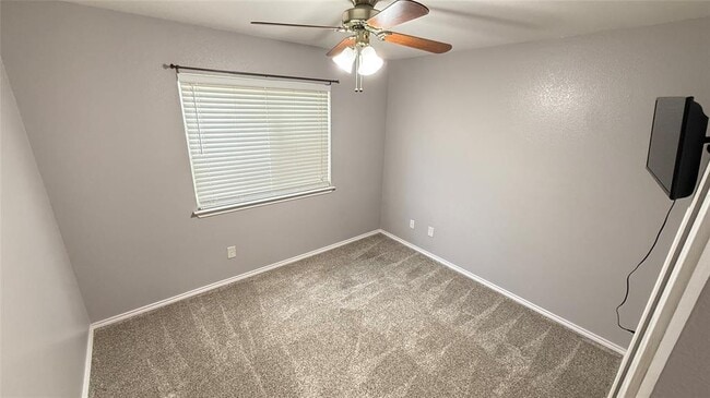 Building Photo - 317 McCarthur Dr