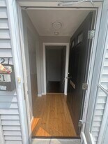 Building Photo - 21 Blakeville St