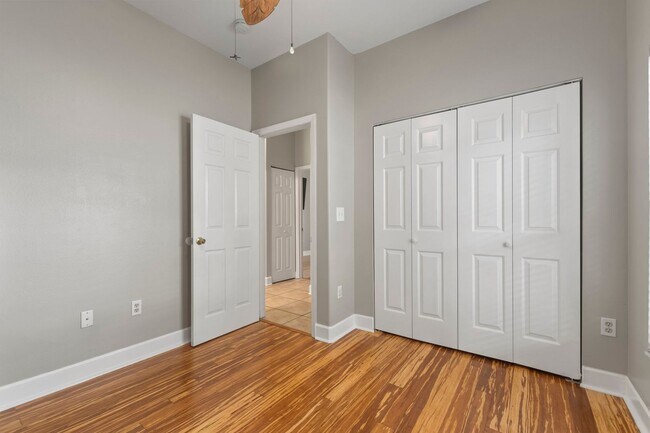 Building Photo - Updated Home in Tampa Heights