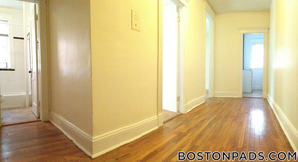 Building Photo - 1450 Commonwealth Ave
