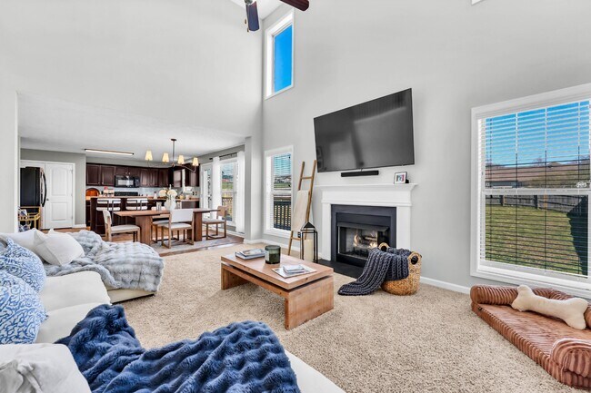 Building Photo - 3460 Oak Creek Dr