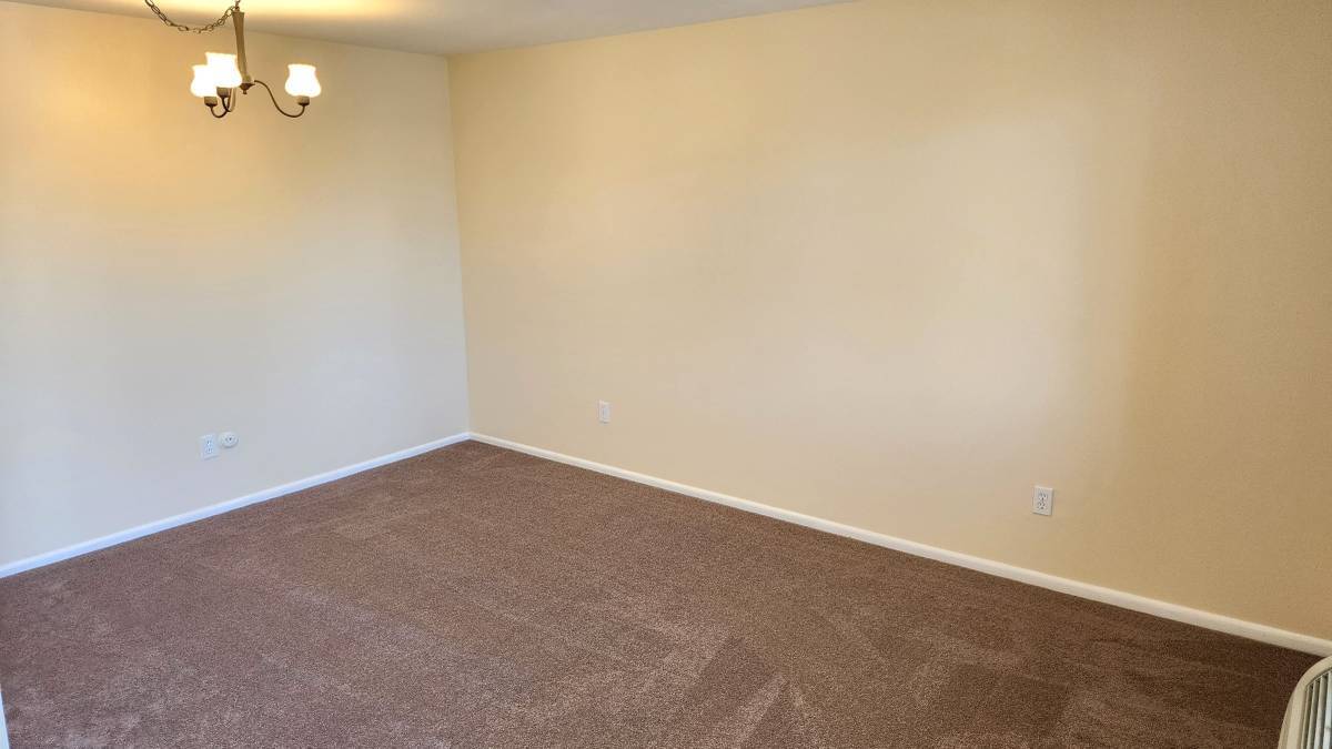 Building Photo - 918 S Logan St