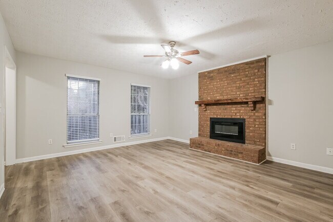 Building Photo - 2812 Country Farms Ct