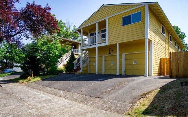 Building Photo - Beautiful Contemporary Townhouse-Style 2 Bdr in Brooklyn!