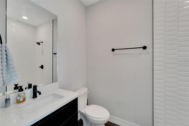 Building Photo - 3421 W Horatio St
