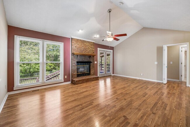 Building Photo - 107 Keri Dr