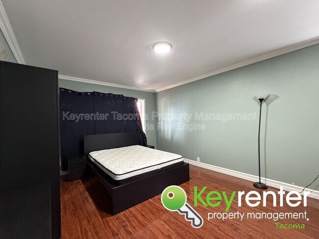 Building Photo - 8434 Tacoma Ave S