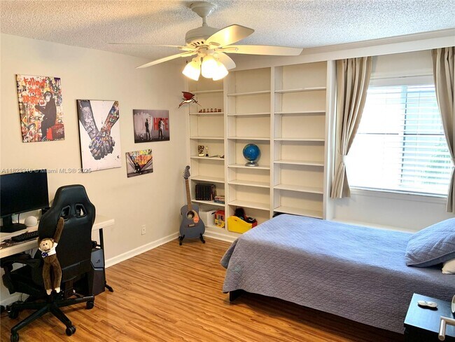 Building Photo - 1535 Sandpiper Cir