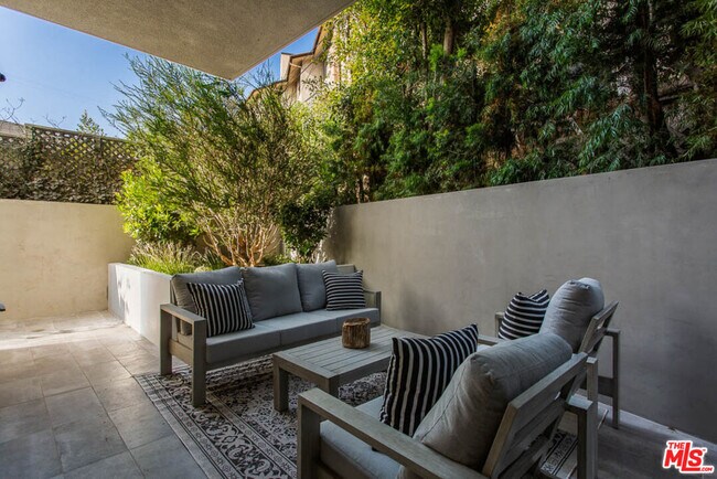 Building Photo - 1621 Malcolm Ave