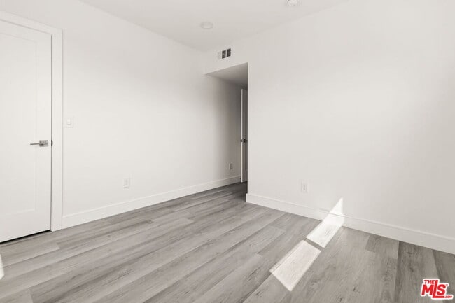 Building Photo - 2936 West Blvd