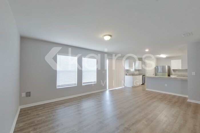 Building Photo - 2227 NW 11th Ct