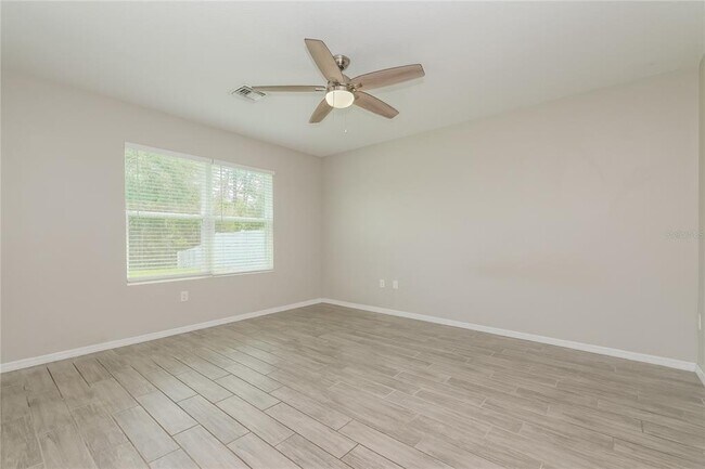 Building Photo - 327 Tierra Verde Way