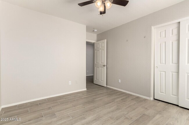Building Photo - 8328 W Forest Grove Ave