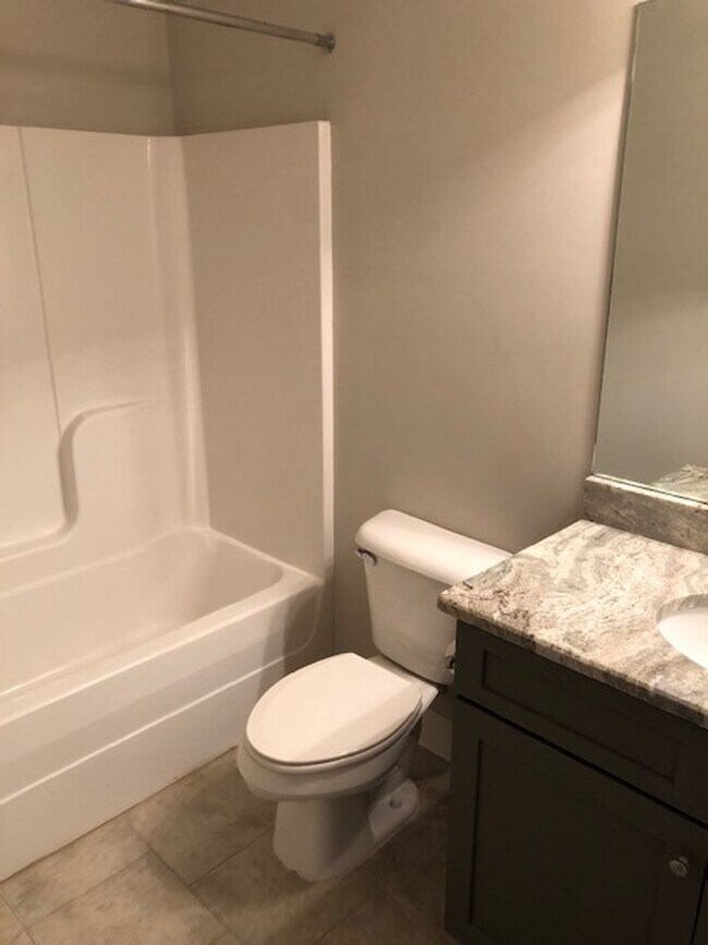 Building Photo - 4BR/4.5BA For Rent