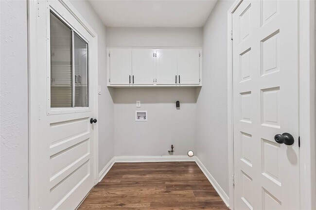 Building Photo - 18330 Cape Bahamas Ln