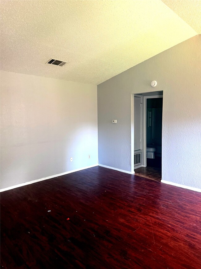 Building Photo - 9608 Carson Creek Blvd