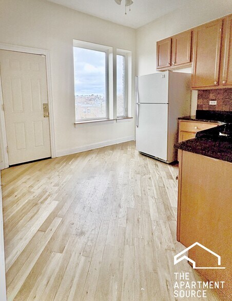 Building Photo - 1549 S Christiana Ave