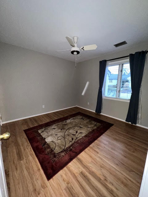 Building Photo - 372 Devon Way