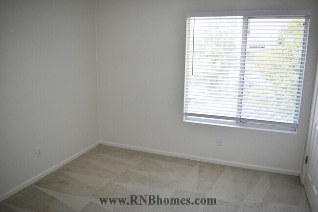 Building Photo - 5228 Del Vista Way