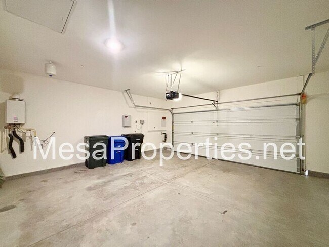 Building Photo - 15886 Rain Lily Ct