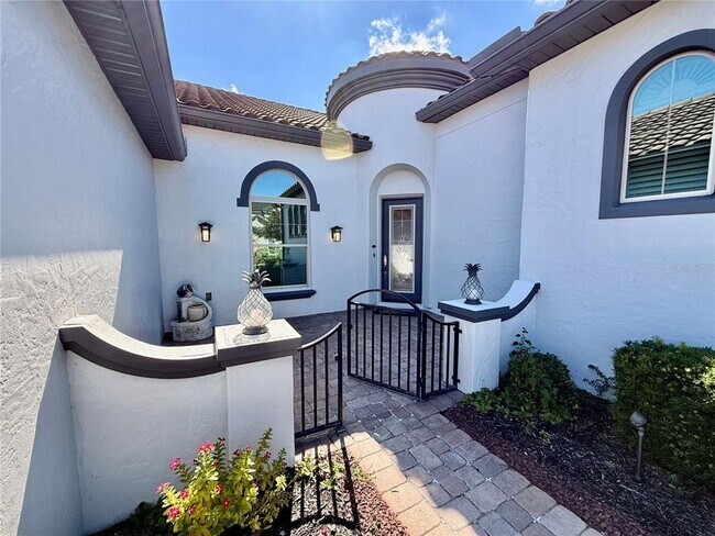 Building Photo - 11646 Hampstead St