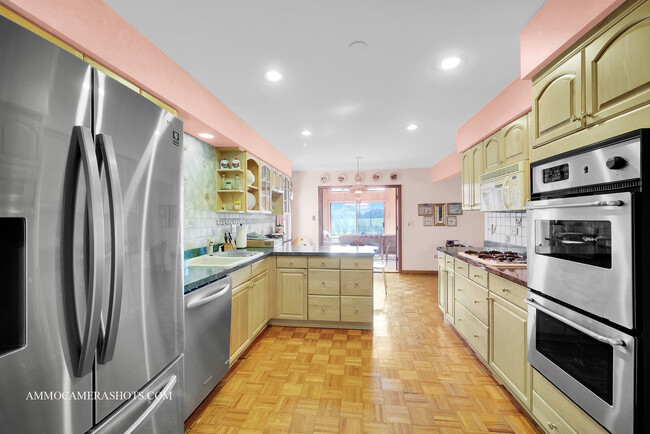 Building Photo - 2344 Appleby Dr