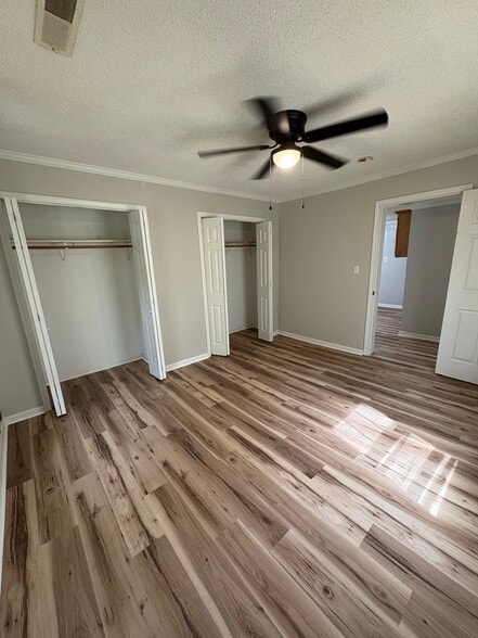 Building Photo - 1213 Starke Ave