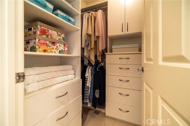 Building Photo - 1556 Hyannis Ln