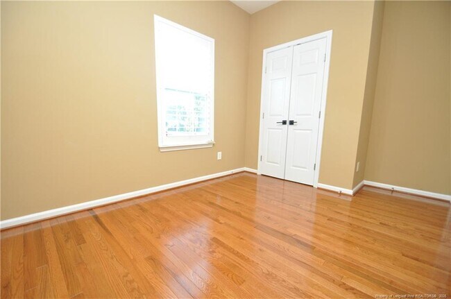Building Photo - 248 N Honey Springs Ave