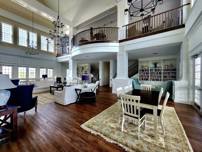 Building Photo - Home Available in Summerhouse on Everett Bay! Showings Coming Soon.