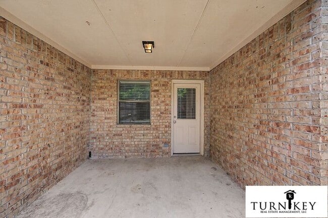 Building Photo - Available Now: The West Fort Worth Duplex You've Been Waiting For