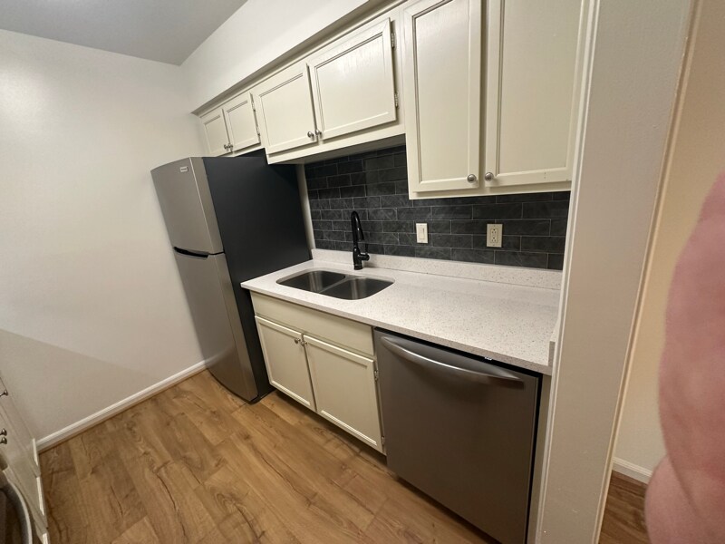 Building Photo - 2118 Acklen Ave