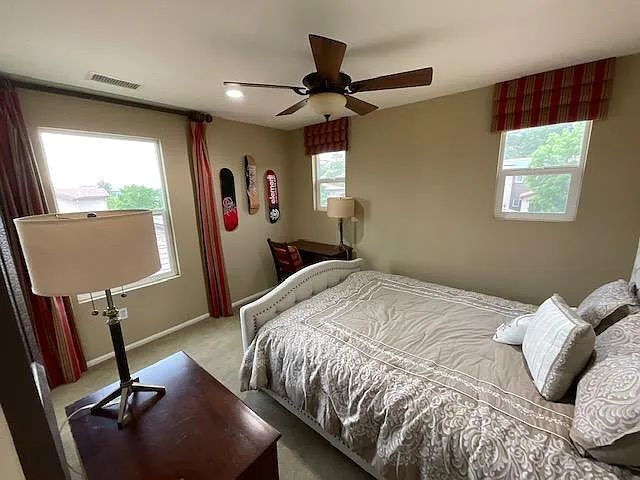 Building Photo - Immaculate 5-Bedroom Executive Home in Desirable Plum Canyon