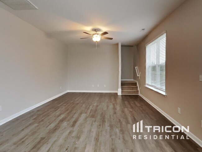 Building Photo - 144 Yadkin St