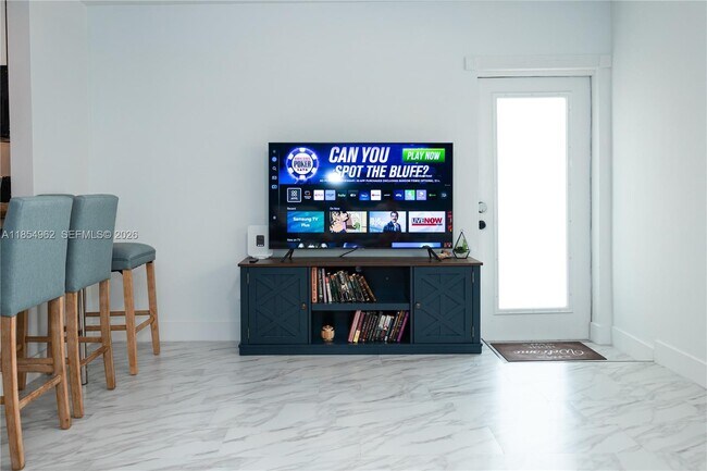 Building Photo - 224 Meridian Ave