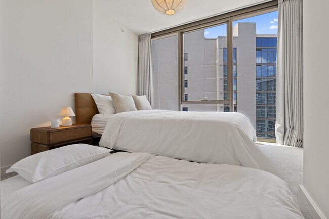 Building Photo - SKY ALA MOANA 3709 - 2 Bedroom & 2 Bathroom