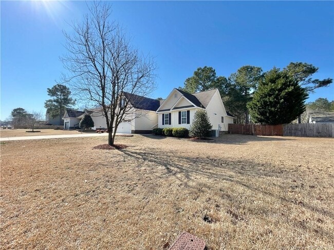 Building Photo - 332 Juno Dr