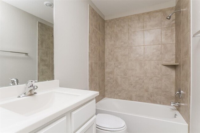Building Photo - 27122 Leonardo Dr