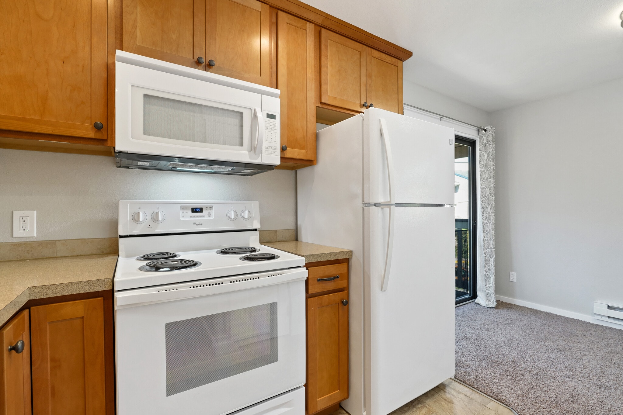 Building Photo - 418 Stow Ave S