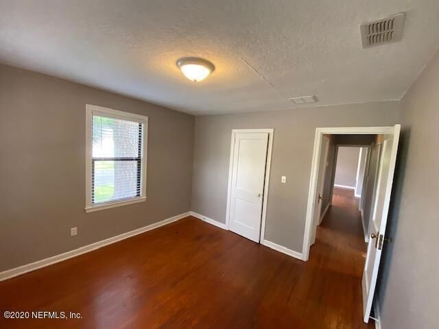 Building Photo - 4565 Royal Ave