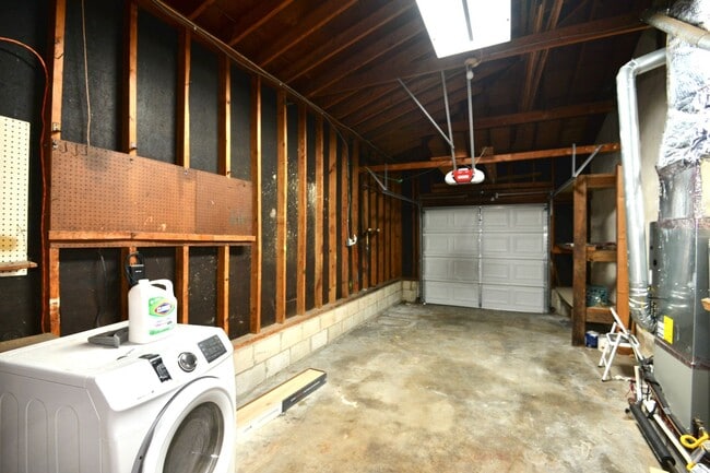 Building Photo - 278 Appian Ave