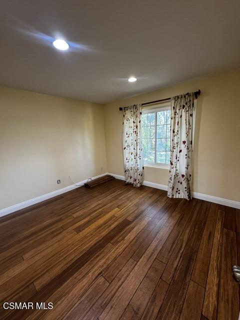 Building Photo - 1580 Valecroft Ave