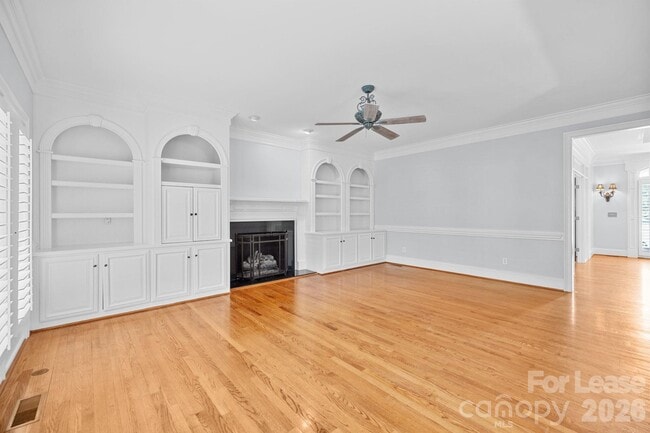 Building Photo - 9205 Woodriver Ln