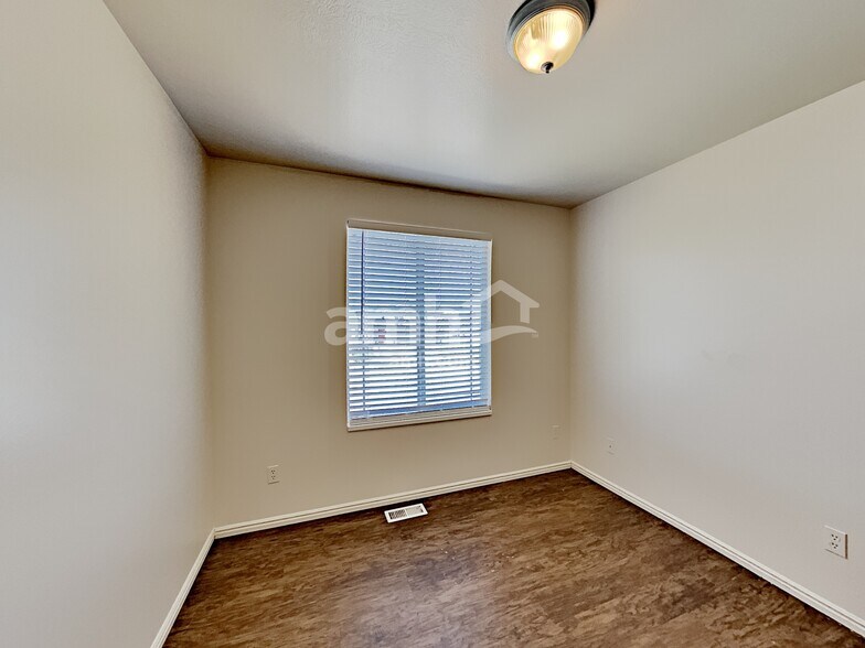 Building Photo - 2715 W 2300 S