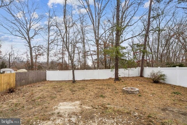 Building Photo - 31 Acorn Ct